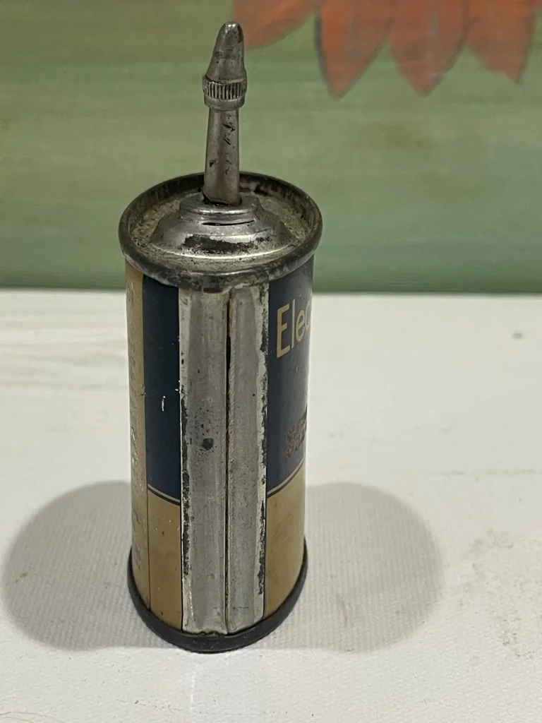 1920s to 1940s 2oz Vintage Lead Top Gulf Electric Motor Oil Tin Can view 2