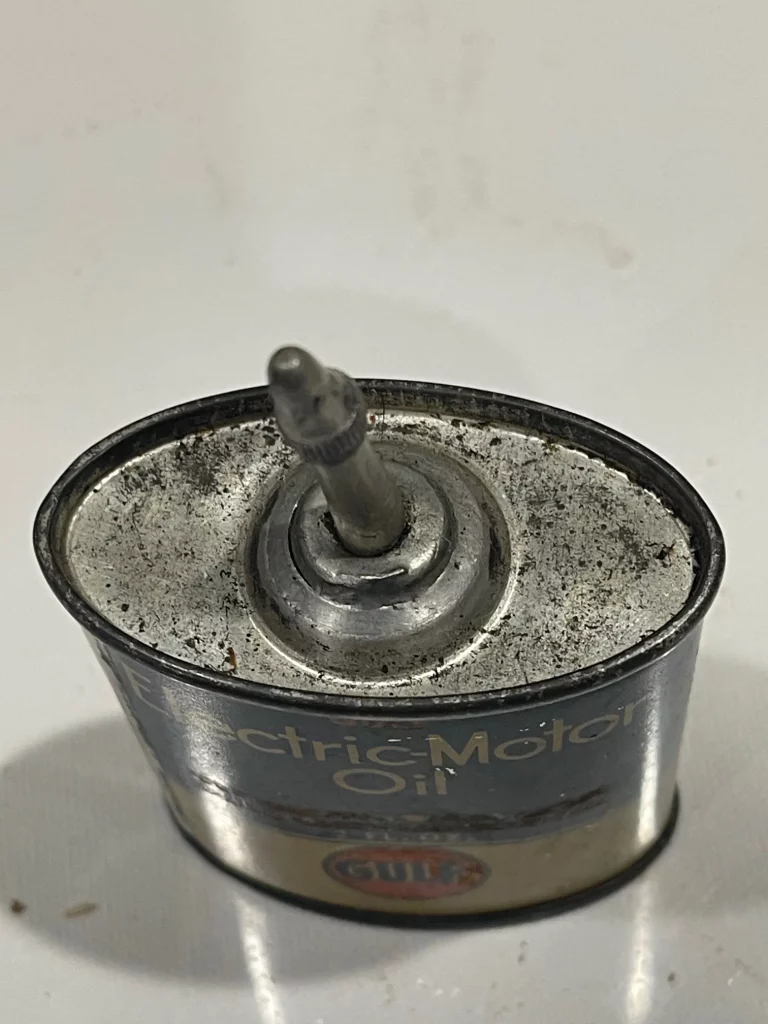 1920s to 1940s 2oz Vintage Lead Top Gulf Electric Motor Oil Tin Can view 4