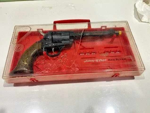 Johnny Eagle Red River Topper Vintage Original Case and Toy Cap Revolver view 3