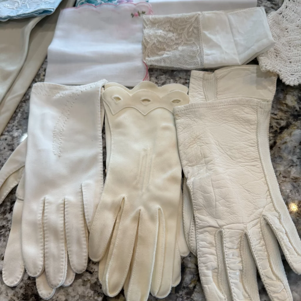 14 Piece Vintage 1940s Ladies Finery, Gloves, Collar, Hankies, Hand Towel view 2