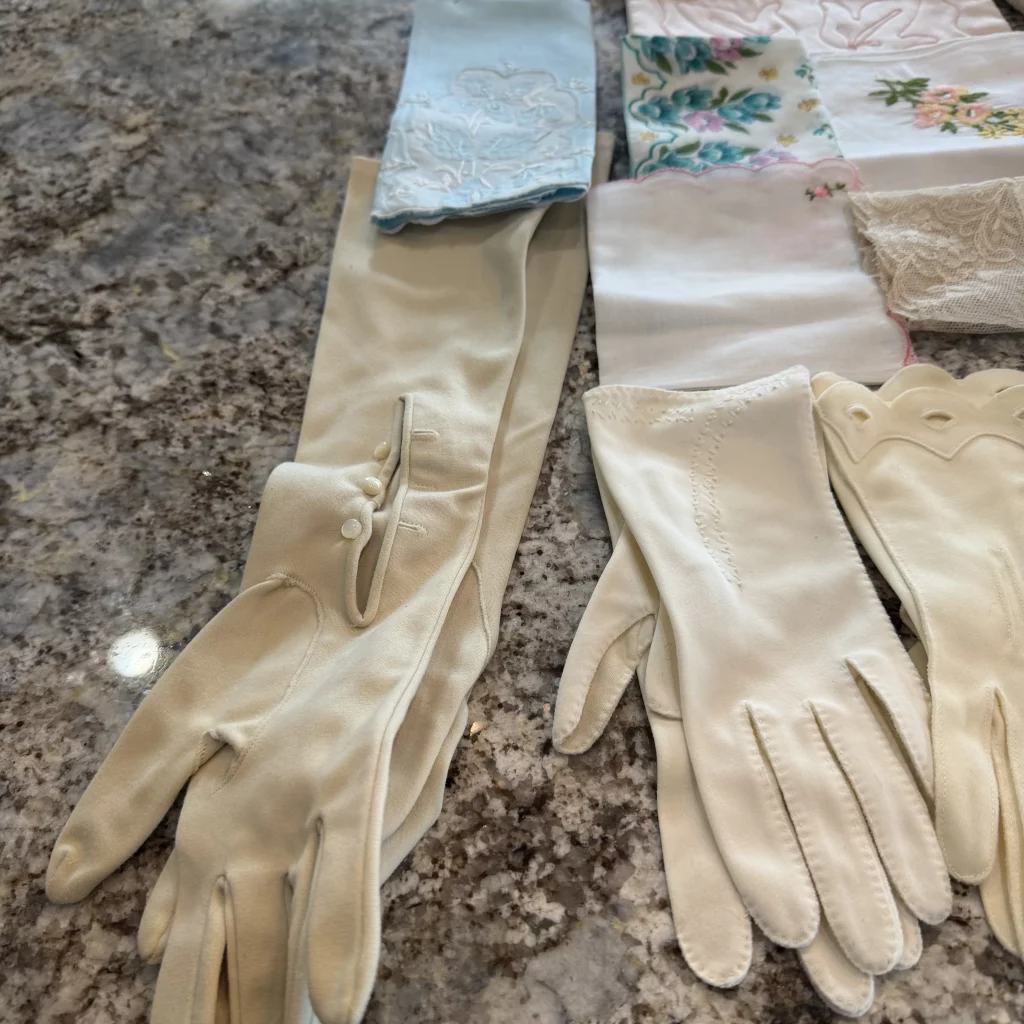 14 Piece Vintage 1940s Ladies Finery, Gloves, Collar, Hankies, Hand Towel view 3