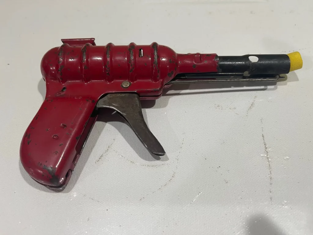 Vintage 1940s Red Space Metal Toy Pop Gun by Wyandotte view 4