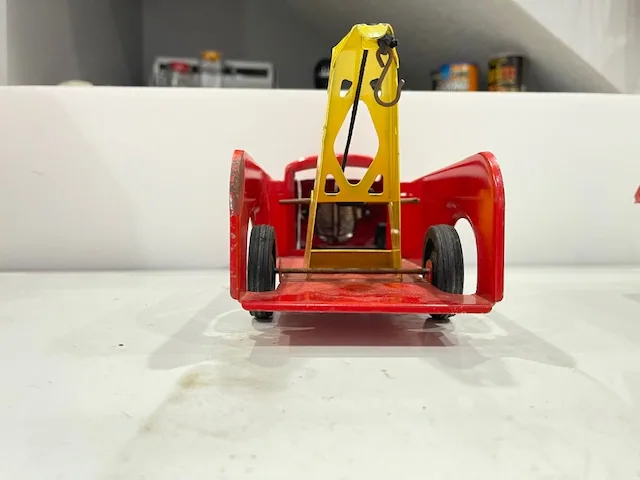 Vintage 1930s Wyandotte Pressed Steel Toy Towing Wrecker, 13 Inch view 4