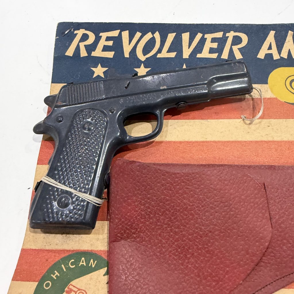 Vintage 1946 Le Mohican "Colt's Son" Single Shot Cap Gun Set on Card! view 3
