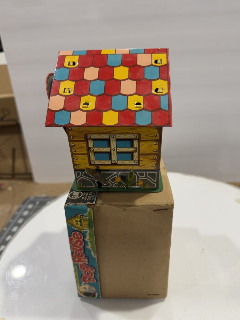 Vintage 1950s Marusan Tin Mechanical Dog House New in Box / Japan Clockwork! Works! view 6
