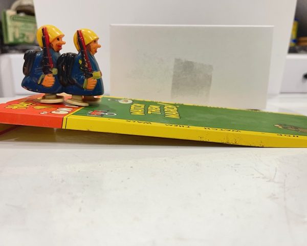 Vintage Marx WWII Soldiers Dauntless Doughboys Ramp Walkers W/Ramp & Box!