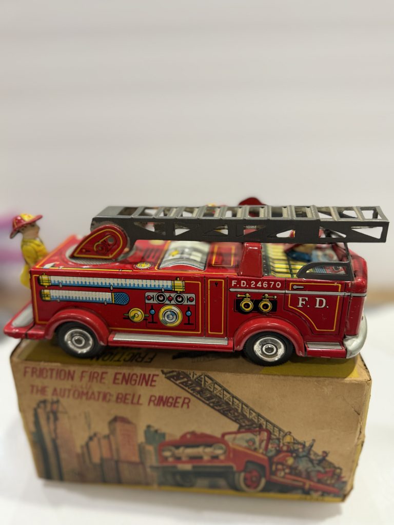 Vintage 1950s TN Japan Friction Fire Engine Tin Toy NIB Works w/Box view 4