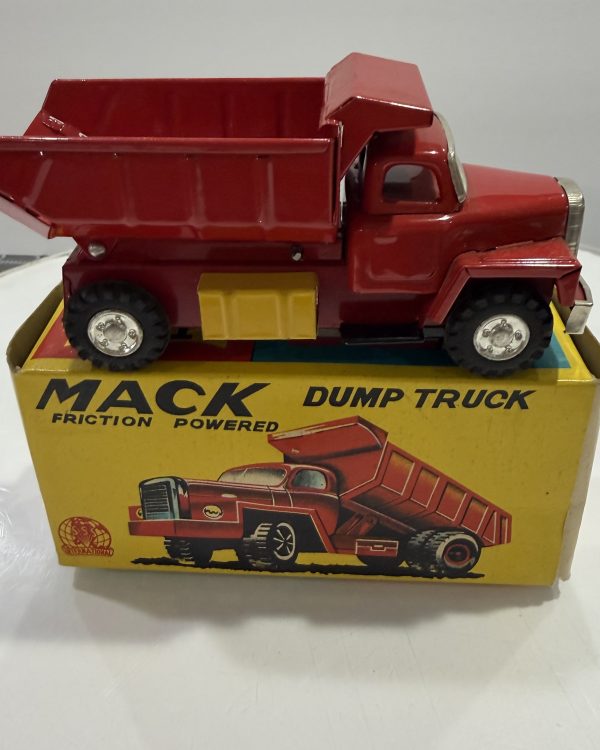 Vintage1950's SSS Japan Tin Litho Mack Friction Dump Truck – New in Box (NOS)