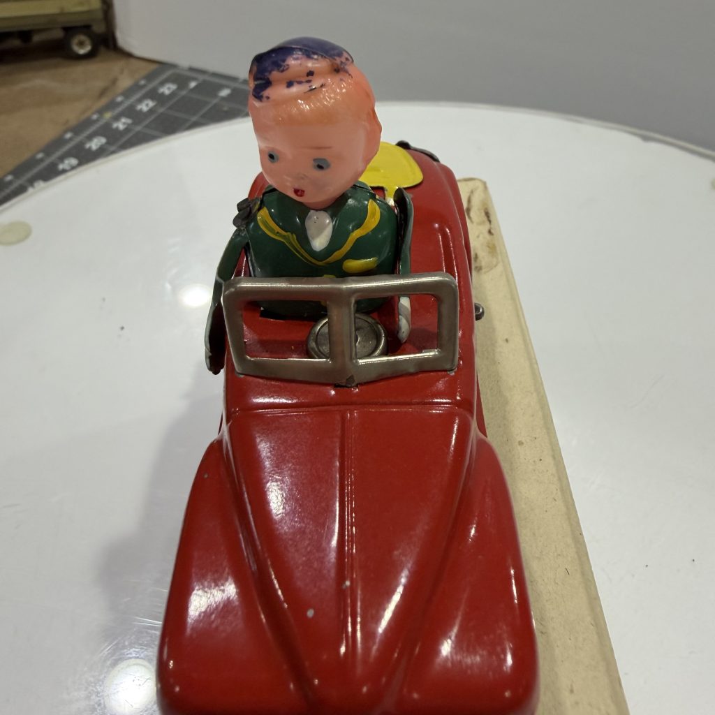 Vintage 1947 Occupied Japan Tin Wind-Up Signal Car Celluloid Driver NIB Box NOS view 8