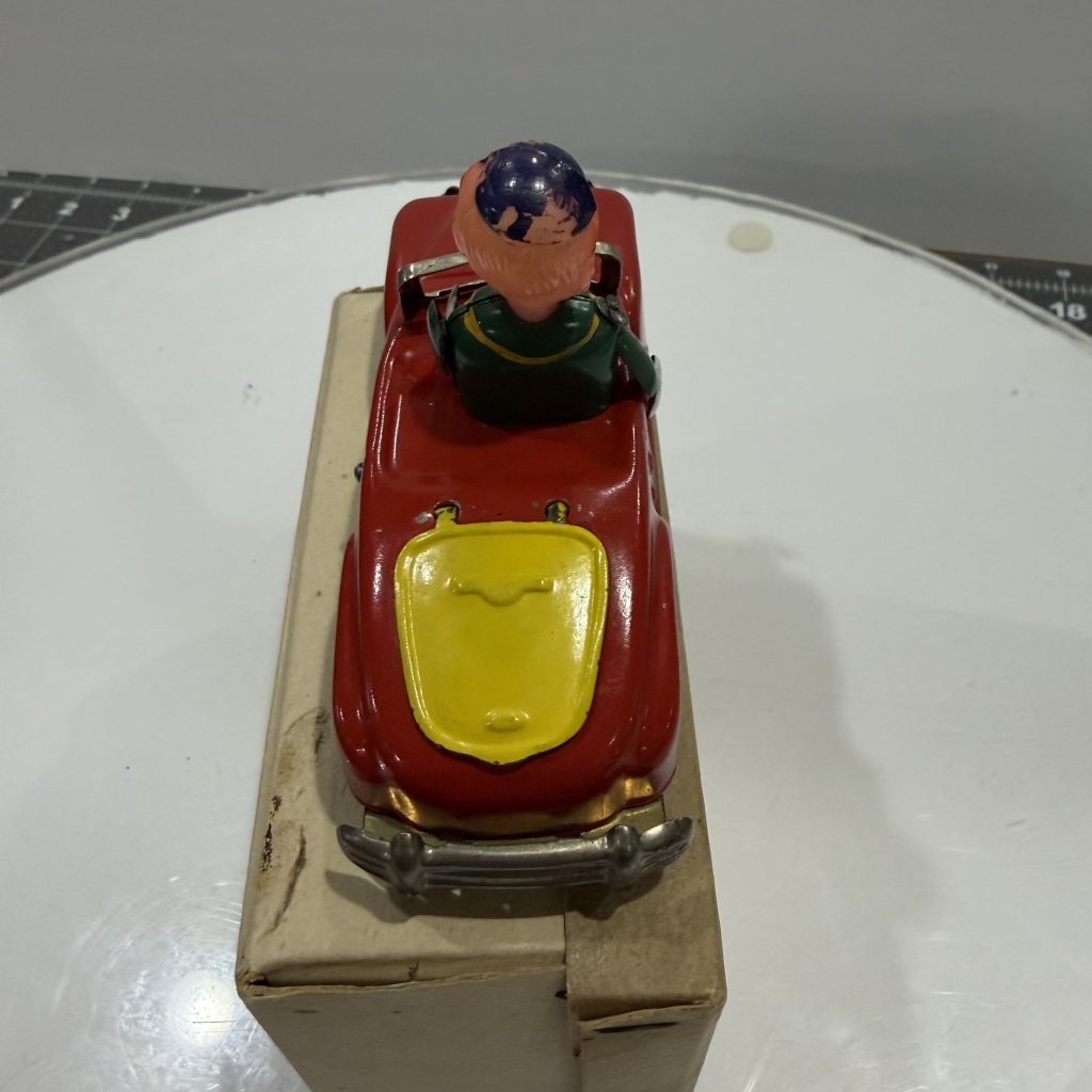 Vintage 1947 Occupied Japan Tin Wind-Up Signal Car Celluloid Driver NIB Box NOS view 7