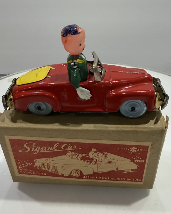 Vintage 1947 Occupied Japan Tin Wind-Up Signal Car Celluloid Driver NIB Box NOS