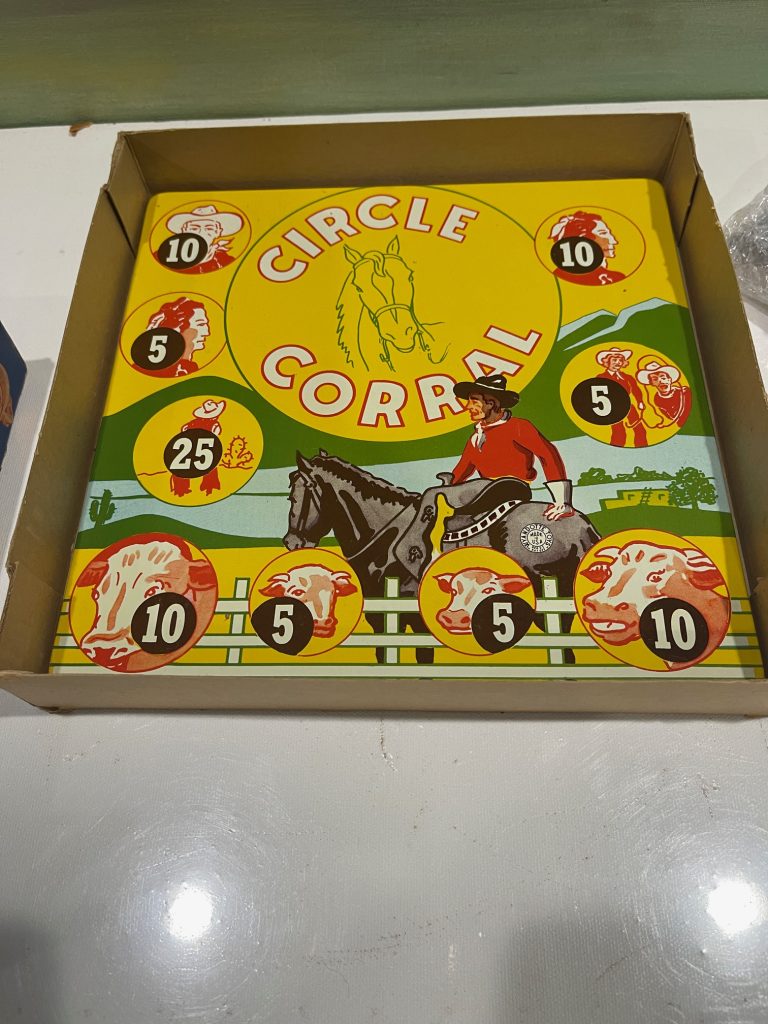 Vintage 1952 Wyandotte Circle Corral Target Shooting Game ! NOS! NIB! view 3
