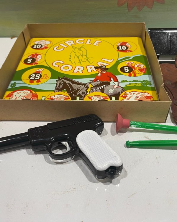 Vintage 1952 Wyandotte Circle Corral Target Shooting Game ! NOS! NIB!